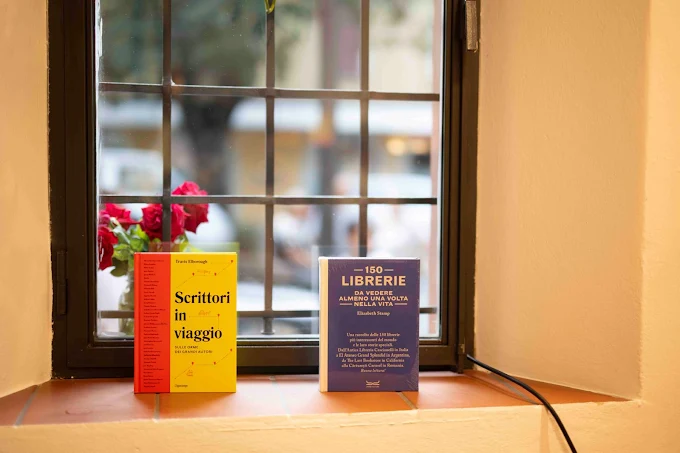 Libri sul davanzale alla luce del sole